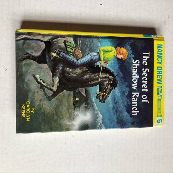Nancy Drew 4 Books Lot - Picture 6 of 6
